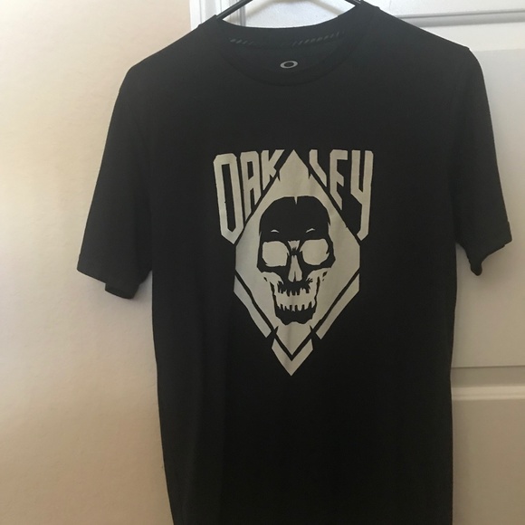 Oakley graphic tee small - Picture 1 of 2